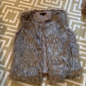 Faux fur brown/cream vest size small